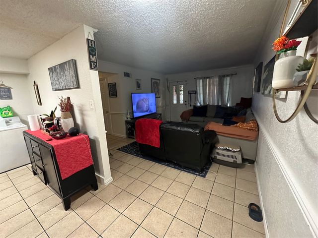 2133 Greenway Street, Arlington, TX 76010