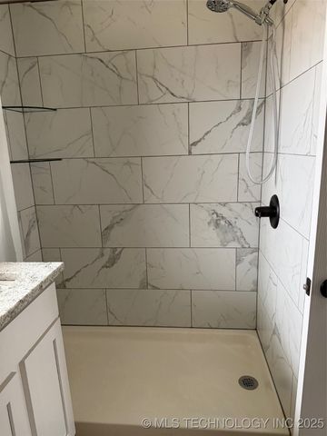 324 SE Wilshire, Bartlesville, OK 74006