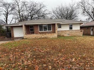 324 SE Wilshire, Bartlesville, OK 74006