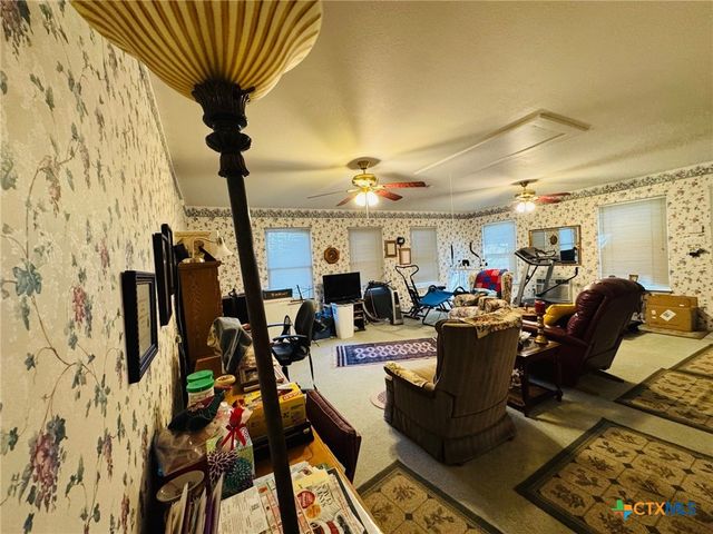 1105 Baldridge Drive, Gatesville, TX 76528