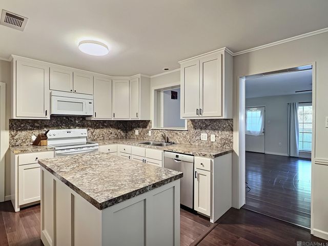 12775 Erin Ave, Baton Rouge, LA 70814