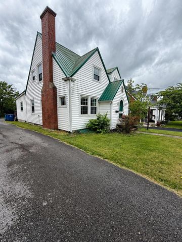 636 Beaumont Avenue, Harrodsburg, KY 40330