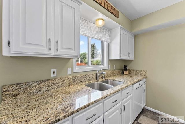 622 Maurine Drive, Idaho Falls, ID 83401