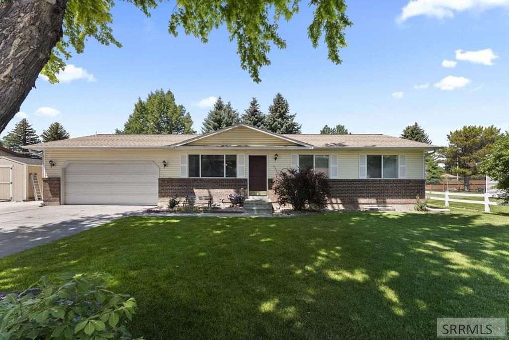 Image 1 of property listing at 622 Maurine Drive, Idaho Falls, ID 83401
