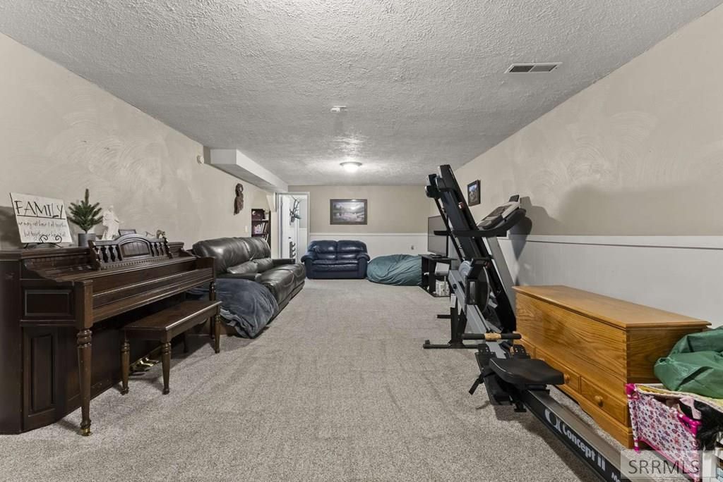 Image 15 of property listing at 622 Maurine Drive, Idaho Falls, ID 83401