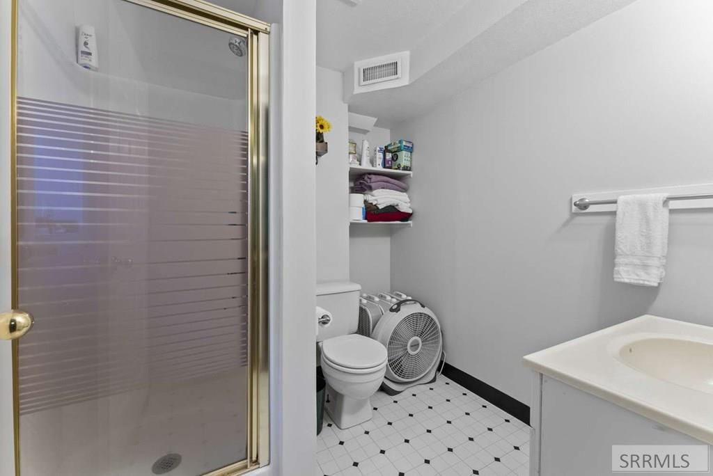 Image 18 of property listing at 622 Maurine Drive, Idaho Falls, ID 83401