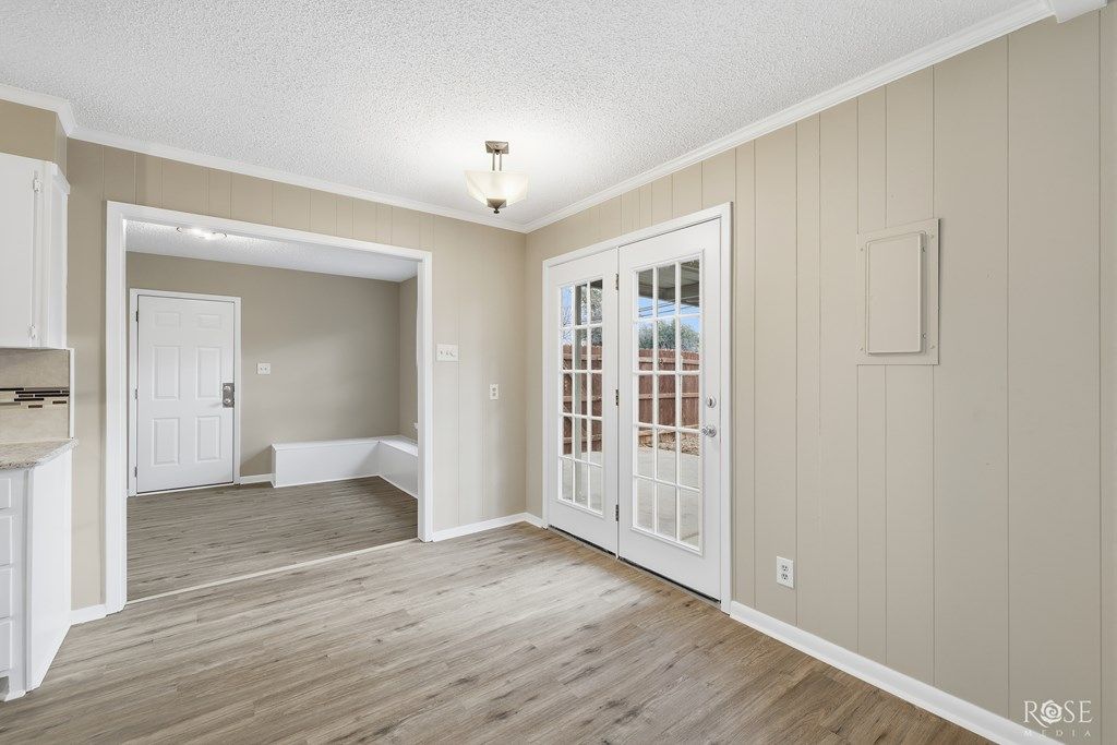 Image 12 of property listing at 1902 S A&M Ave, San Angelo, TX 76904