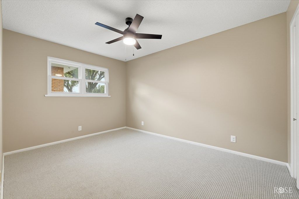 Image 21 of property listing at 1902 S A&M Ave, San Angelo, TX 76904