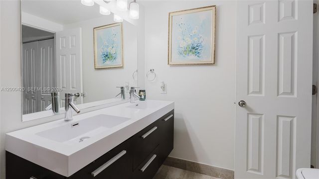 3800 Hillcrest Dr 411, Hollywood, FL 33021