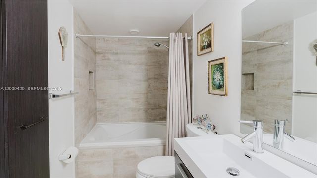 3800 Hillcrest Dr 411, Hollywood, FL 33021