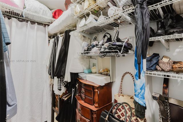 3800 Hillcrest Dr 411, Hollywood, FL 33021