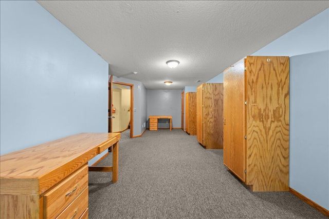 698 Baker ROAD, Hudson, WI 54016