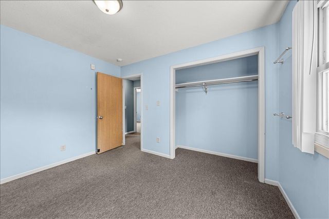 698 Baker ROAD, Hudson, WI 54016
