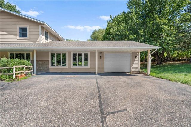 698 Baker ROAD, Hudson, WI 54016