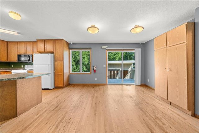 698 Baker ROAD, Hudson, WI 54016