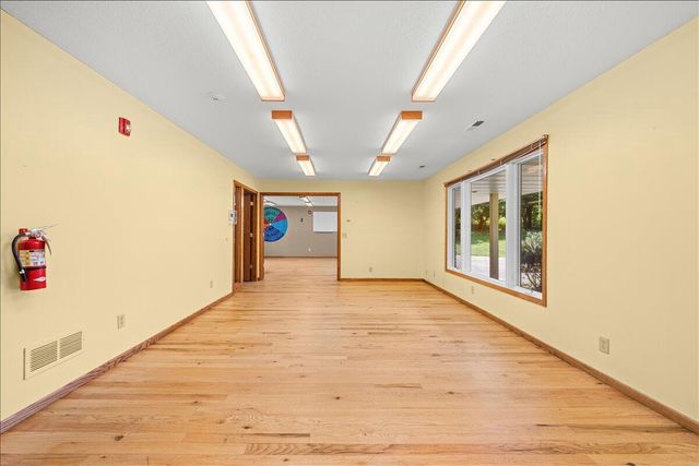 698 Baker ROAD, Hudson, WI 54016