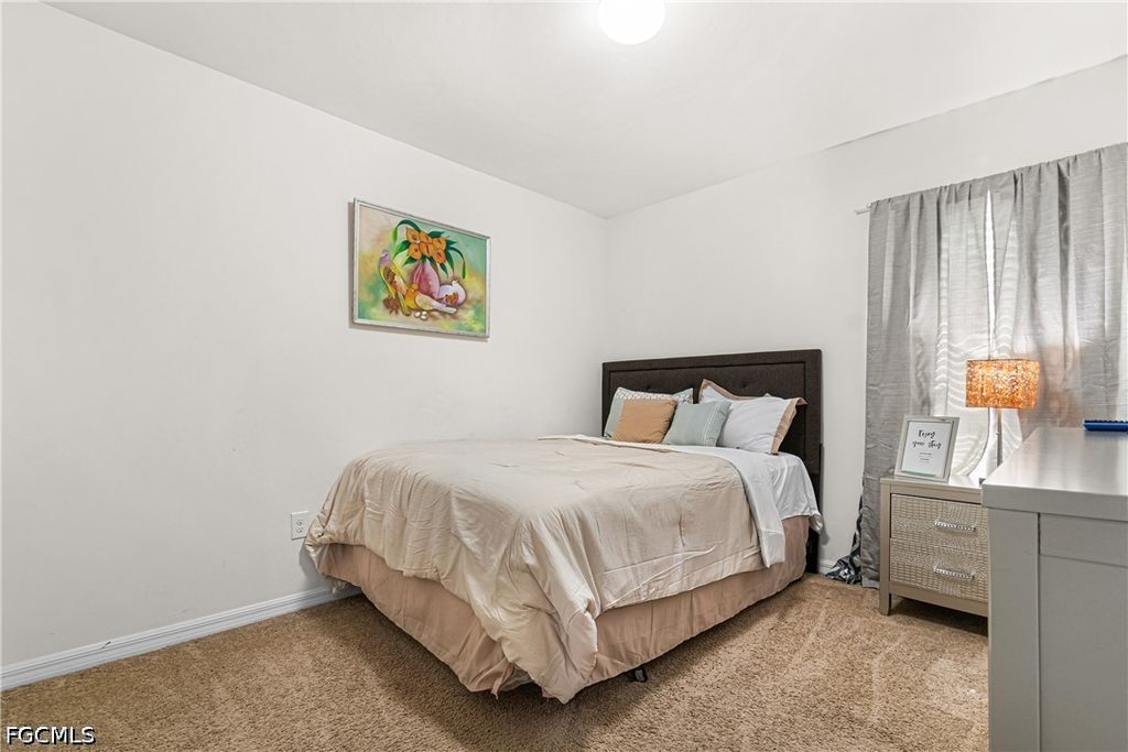 Image 21 of property listing at 1501 NE 33rd ST, Cape Coral, FL 33909
