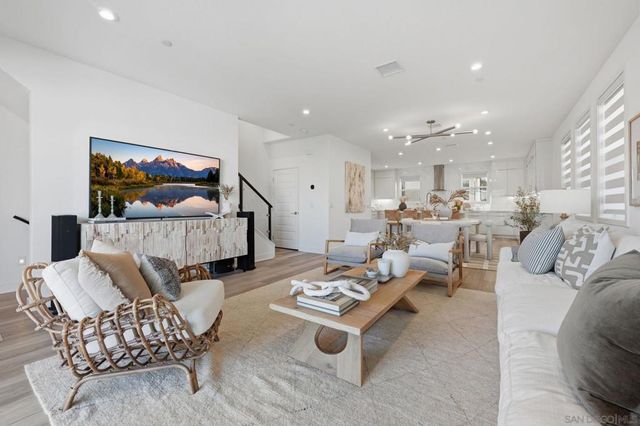 2860 Avella Circle, San Diego, CA 92108