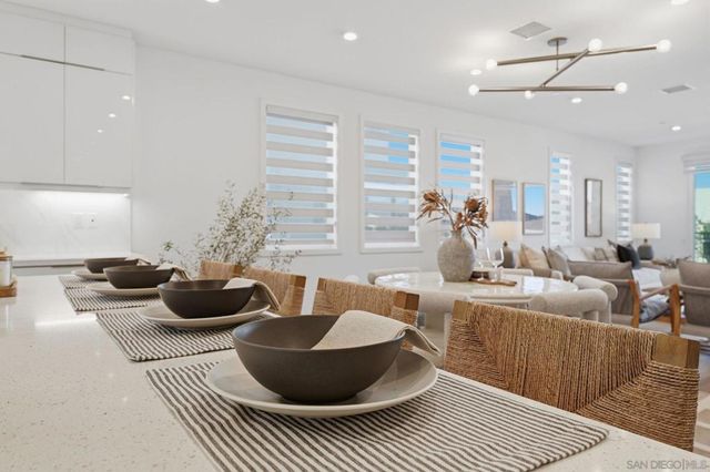 2860 Avella Circle, San Diego, CA 92108