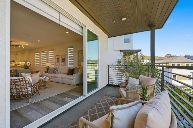 2860 Avella Circle, San Diego, CA 92108