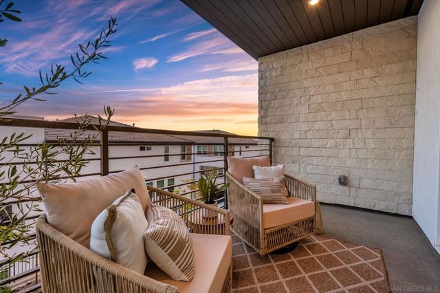 2860 Avella Circle, San Diego, CA 92108