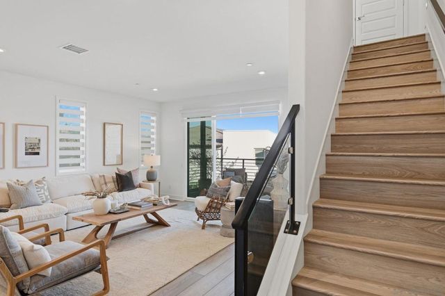 2860 Avella Circle, San Diego, CA 92108