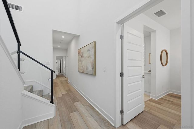 2860 Avella Circle, San Diego, CA 92108