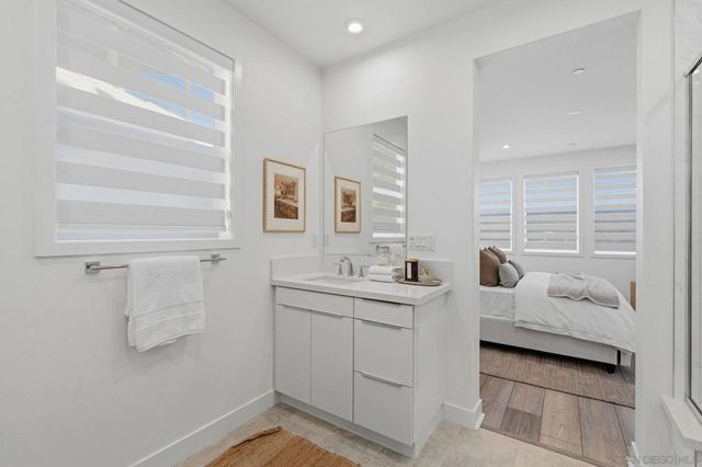 2860 Avella Circle, San Diego, CA 92108