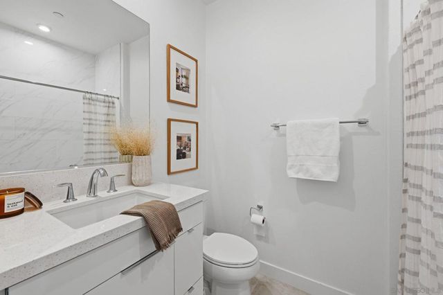 2860 Avella Circle, San Diego, CA 92108