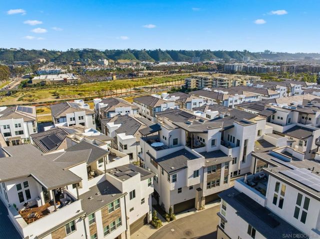 2860 Avella Circle, San Diego, CA 92108