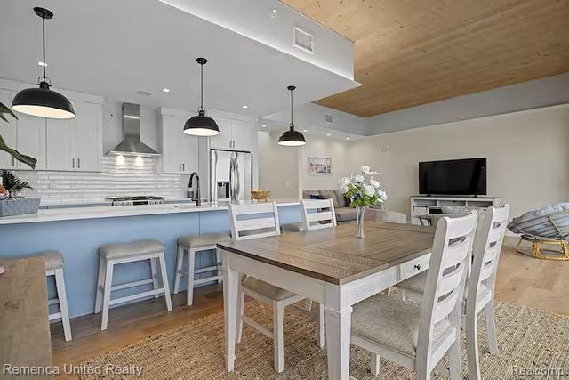 901 Adelaide Circle 602, Muskegon, MI 49441