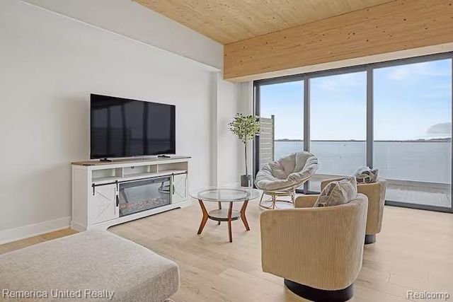 901 Adelaide Circle 602, Muskegon, MI 49441