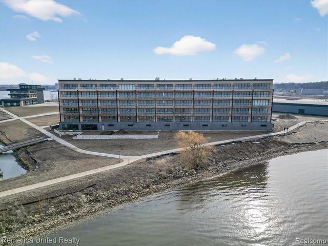 901 Adelaide Circle 602, Muskegon, MI 49441