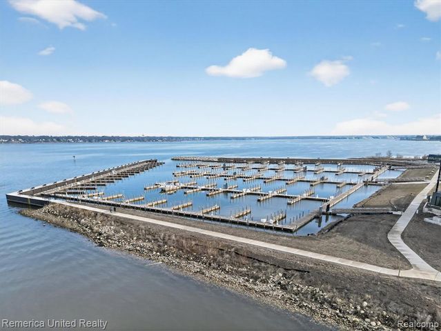 901 Adelaide Circle 602, Muskegon, MI 49441