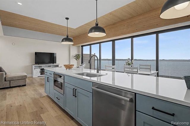 901 Adelaide Circle 602, Muskegon, MI 49441