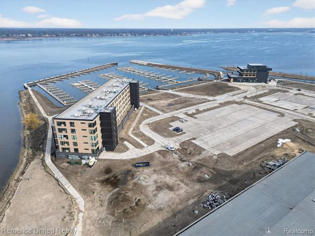 901 Adelaide Circle 602, Muskegon, MI 49441