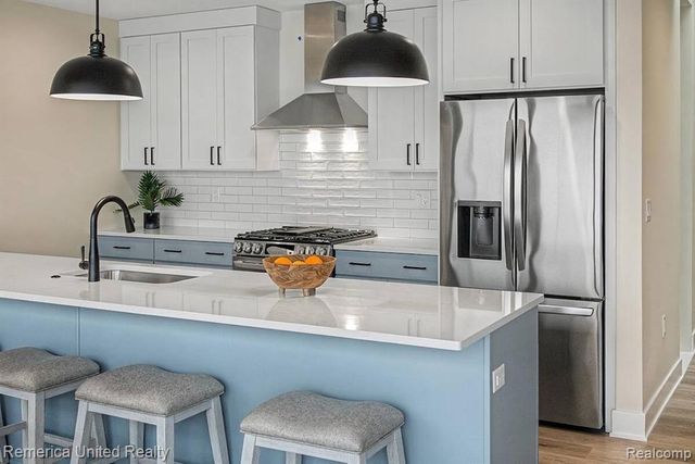 901 Adelaide Circle 602, Muskegon, MI 49441