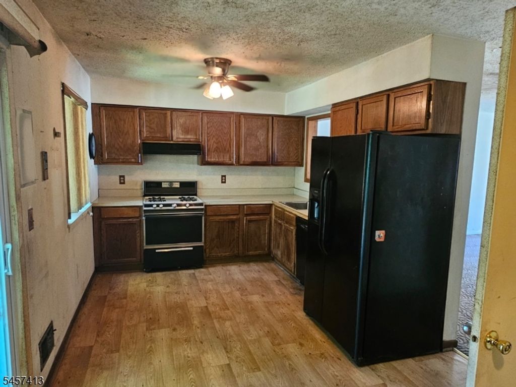 59 Woodland Dr, Roselle Boro, NJ 07203 — photo 2