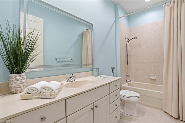 10121 Bellavista CIR 703, Miromar Lakes, FL 33913