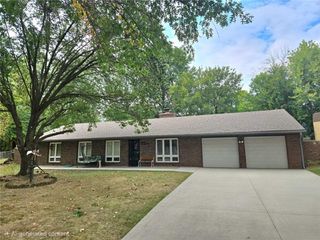 8508 NW Atkins Court, Kansas City, MO 64153