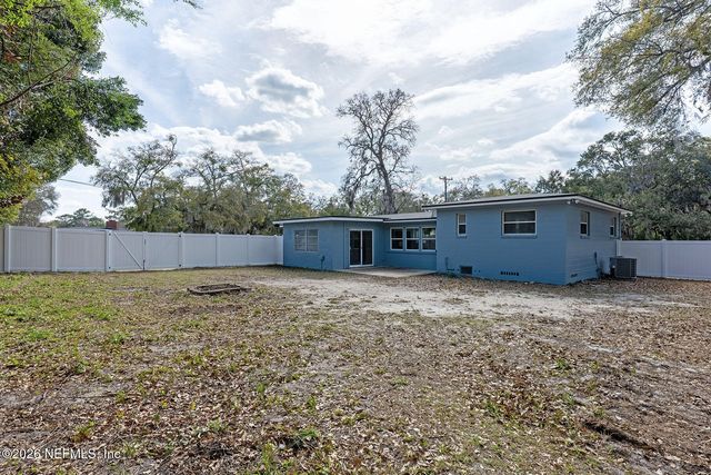 4013 ROGERO Road, Jacksonville, FL 32277