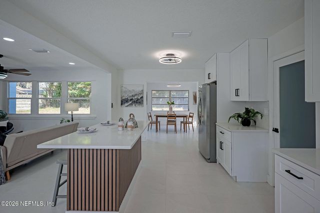 4013 ROGERO Road, Jacksonville, FL 32277