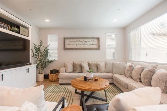 45049 Via Vela, Temecula, CA 92592