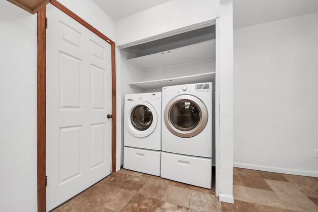 1110 E Brown Lane, Deer Park, TX 77536