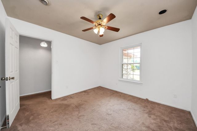 1110 E Brown Lane, Deer Park, TX 77536