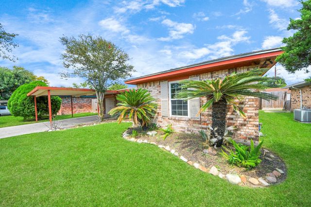 1110 E Brown Lane, Deer Park, TX 77536