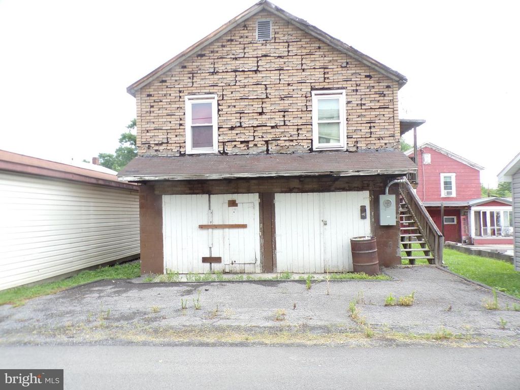 351 W PIEDMONT ST, Keyser, WV 26726