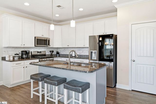 1407 Almaden Street, Boiling Springs, SC 29316