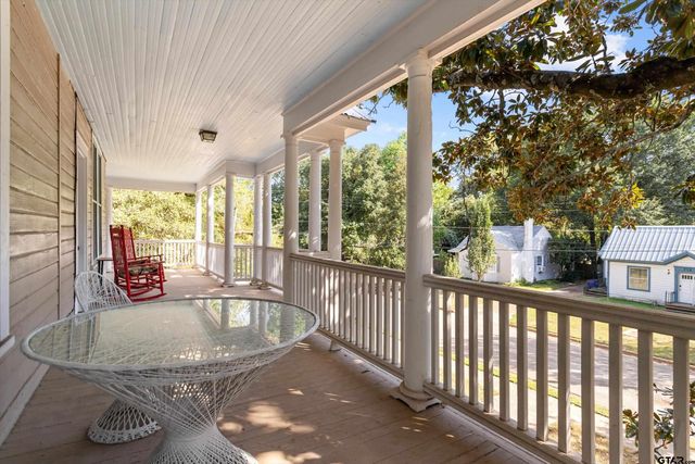 712 Lamar Avenue, Crockett, TX 75835