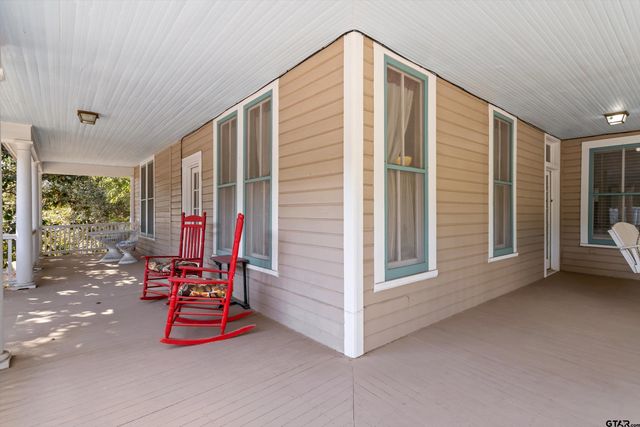 712 Lamar Avenue, Crockett, TX 75835